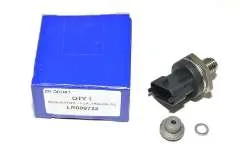 Genuine Land Rover Freelander 1 2.0L TD4 & Range Rover L322 3.0L TD6 Fuel Rail Pressure Regulator LR009732