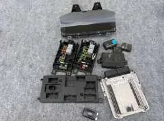 Genuine Land Rover Range Rover Evoque L551 2019-2024 2.0L Diesel Lock Set