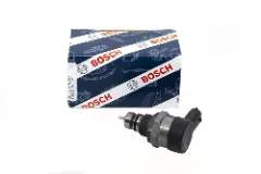 Genuine Land Rover Range Rover L322 & Range Rover Sport 4.4L TDV8 Engine Fuel Pressure Regulator LR020692
