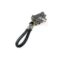 Genuine Land Rover Defender & Discovery 2 2002- TD5 Fuel Pressure Regulator with Hose LR016319